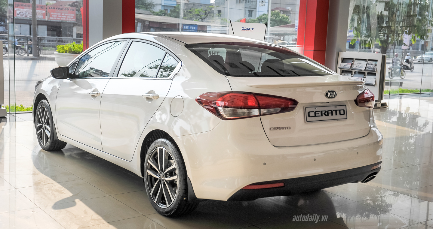 Kia cerato 21 года